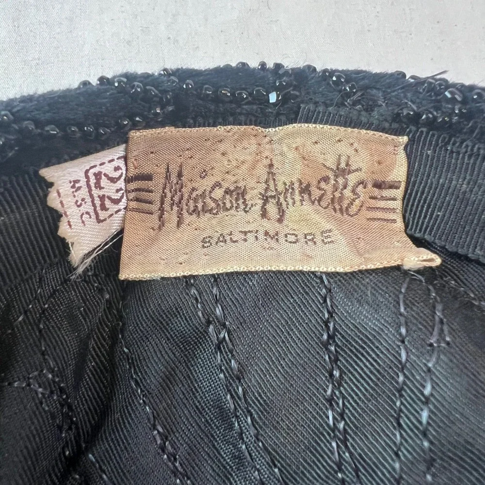 Vintage Maison Annette Baltimore Black Velvet Beaded Sequin Beret Pillbox Hat 22